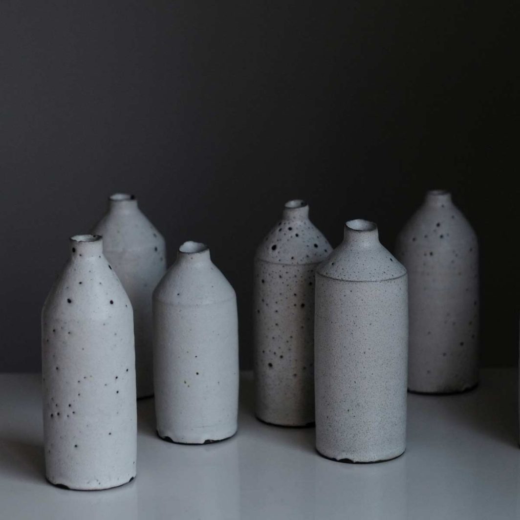 Minimalistic ceramic vase - Imagen 6