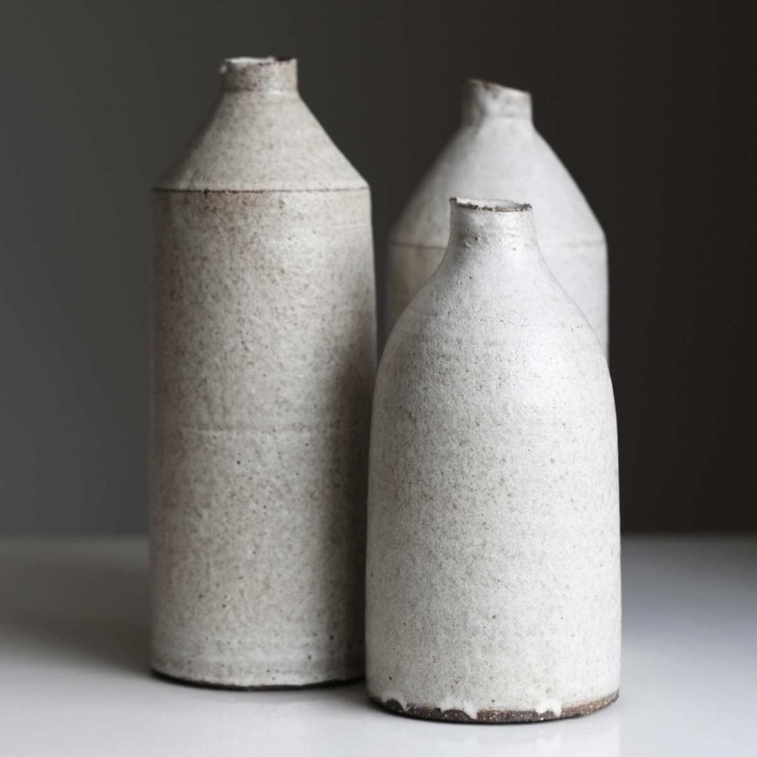 Minimalistic ceramic vase - Imagen 4