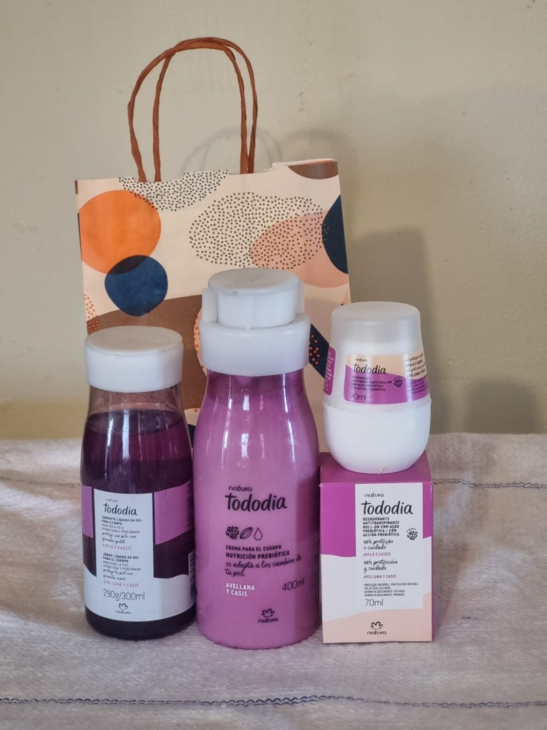 Set Avellana y Cassis (Jabón Líquido + Crema Corporal + Desodorante)