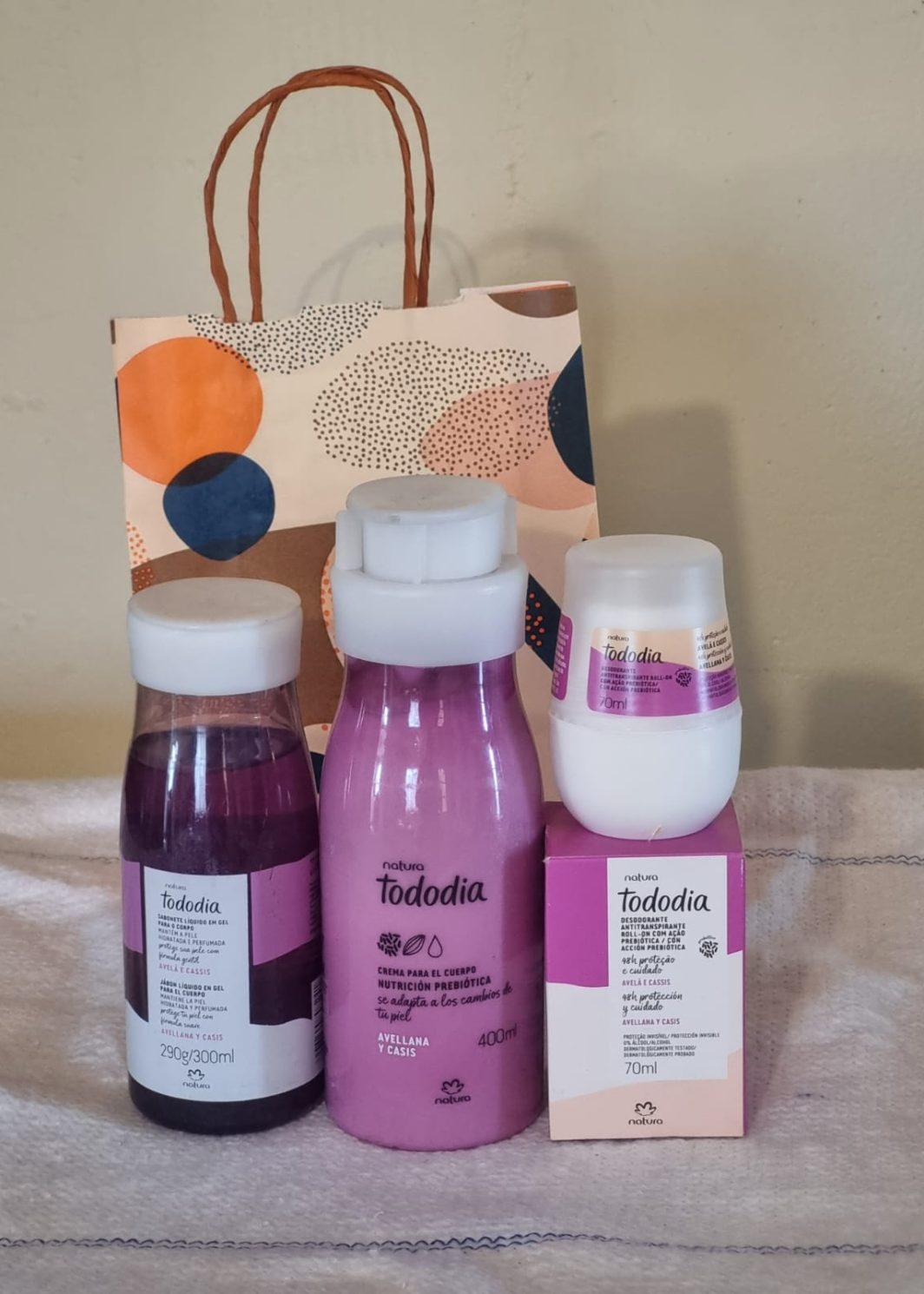 Set Avellana y Cassis (Jabón Líquido + Crema Corporal + Desodorante)